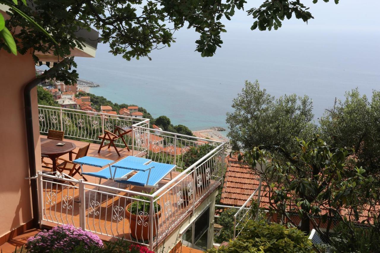 Villa Gio - Terrazza Nel Blu Берджеджи Екстериор снимка