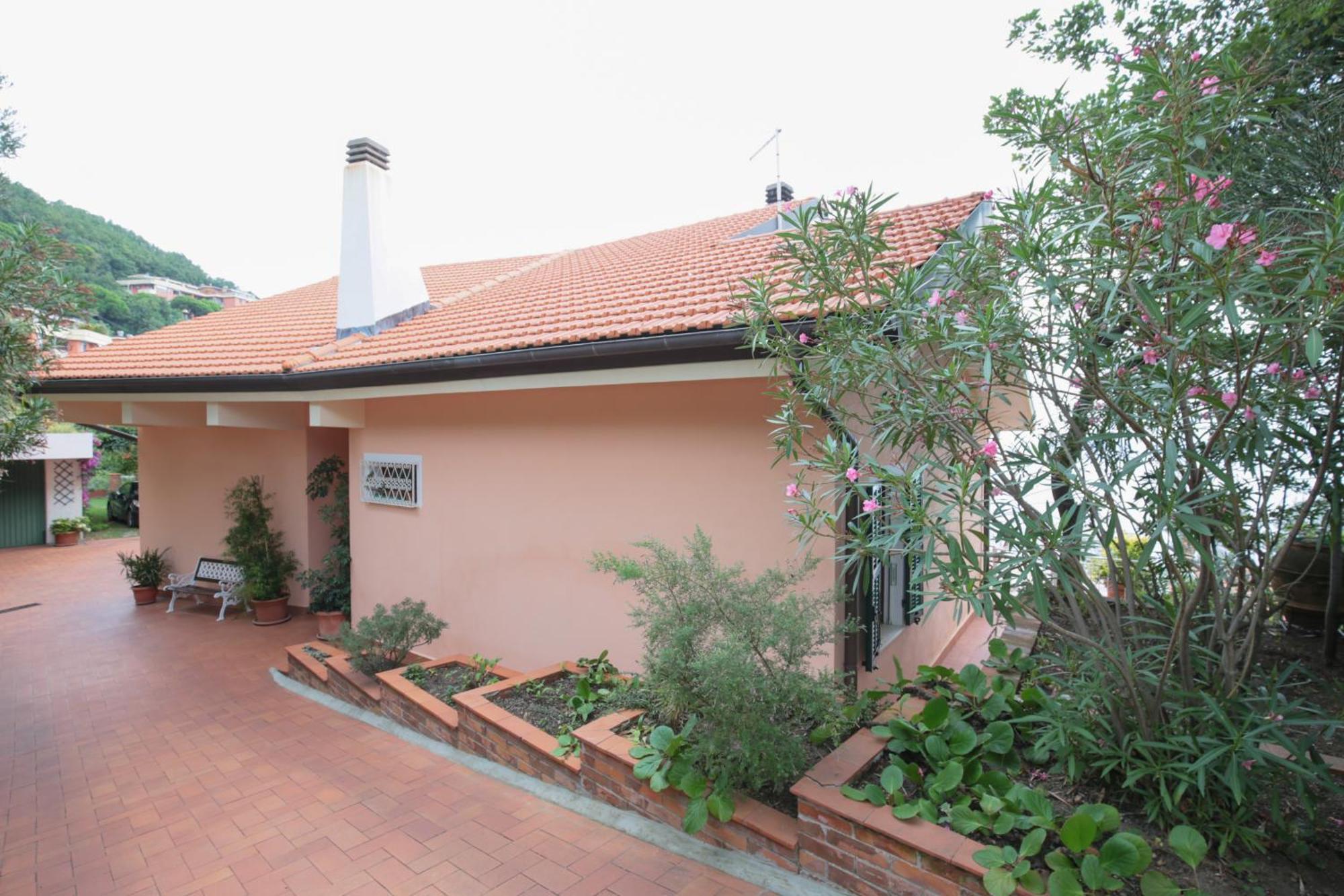 Villa Gio - Terrazza Nel Blu Берджеджи Екстериор снимка