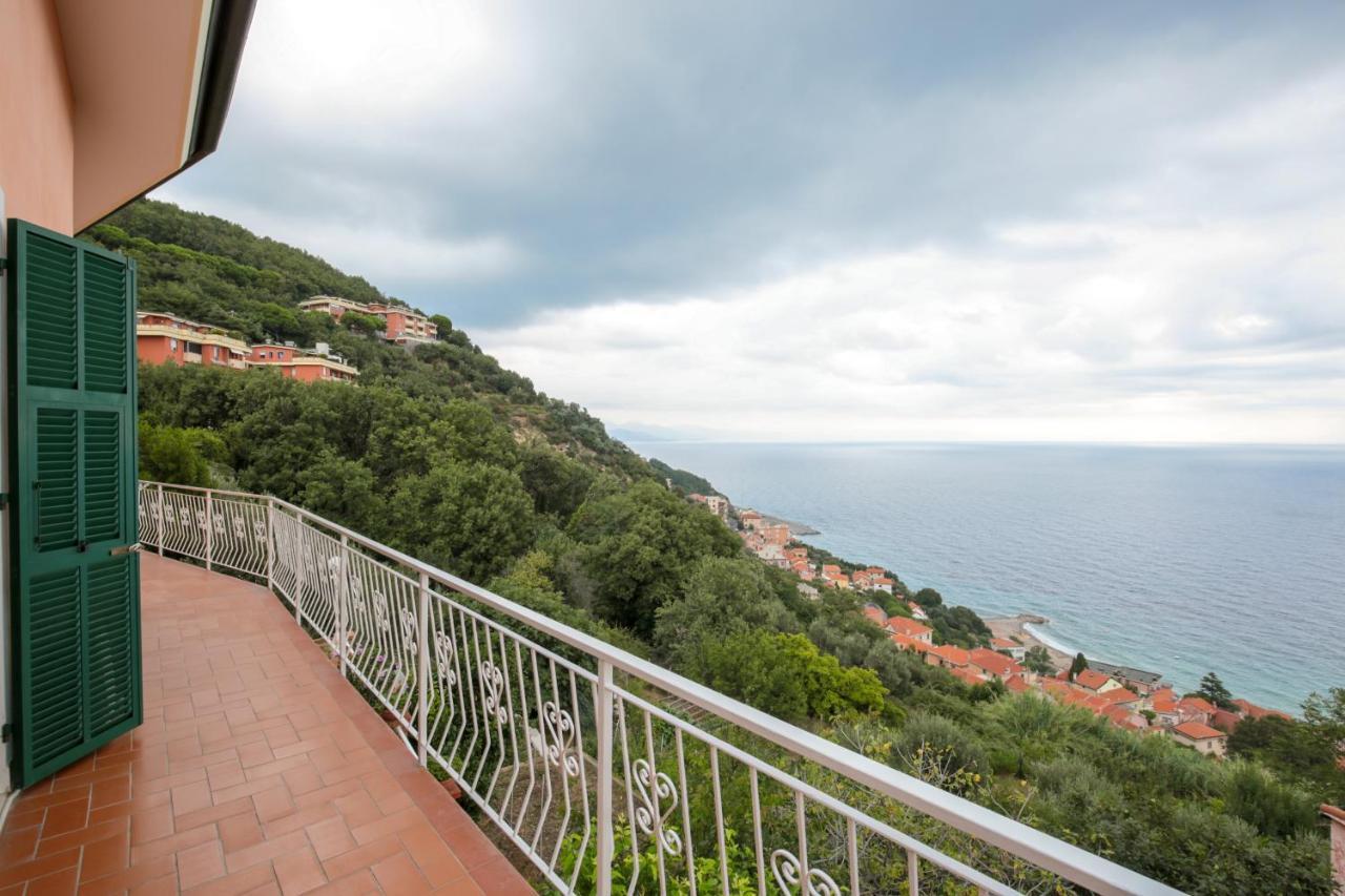 Villa Gio - Terrazza Nel Blu Берджеджи Екстериор снимка